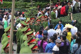 Video: Hàng nghìn cảnh sát, công an thiết lập 3 vòng bảo vệ ở lễ giỗ tổ Hùng Vương