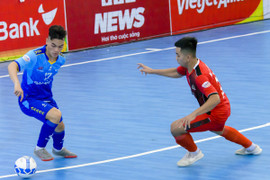 Futsal HDBank VĐQG 2019: Lội ngược dòng, Sahako chiếm ngôi đầu bảng