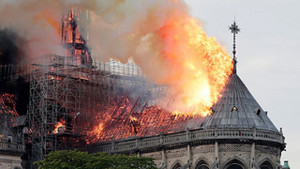 Những vụ hỏa hoạn thiêu rụi các di sản văn hóa thế giới