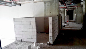 Trễ hẹn 3 lần, Minh Nguyên Long bị cư dân Moscow Tower 'tố' bội tín