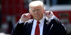 Đảng Dân chủ nghi ngờ báo cáo điều tra Tổng thống Trump thông đồng với Nga bị 'cắt gọt'