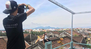 'Đè đầu cưỡi cổ' di tích ở Hội An để chụp hình cưới là xâm hại di tích