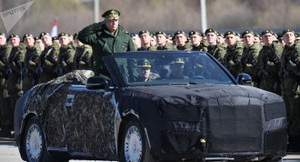 Lộ diện phiên bản mui trần của siêu xe chống đạn dành cho Tổng thống Putin