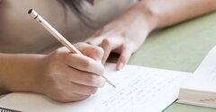 Gian lận thi cử: Học sinh cố tình không điền đáp án bài trắc nghiệm để dễ nâng điểm?