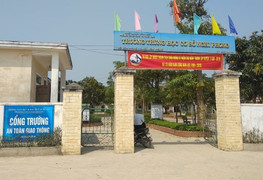 Xác minh thông tin hai nam sinh lớp 8 hành hung nữ sinh lớp 2