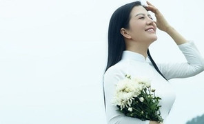 Ca sĩ Đinh Hiền Anh cùng lúc ra mắt 3 MV được đầu tư lớn