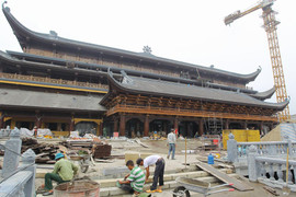 Video: Thay đổi khó tin tại ngôi chùa lớn nhất thế giới ở Hà Nam