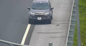 Video: Tài xế EcoSport chạy ngược chiều 10 km trên cao tốc