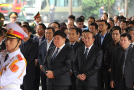 Lãnh đạo Đài Tiếng nói Việt Nam viếng nguyên Chủ tịch nước Lê Đức Anh