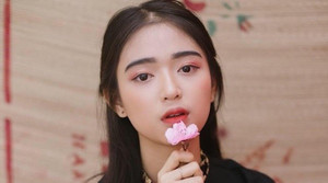 Ảnh: Nữ sinh Bình Dương xinh đẹp được mệnh danh là 'Hot girl che nắng'
