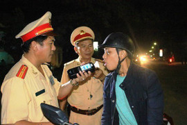 Kéo dài thời gian dừng đèn đỏ để kiểm tra tài xế say xỉn