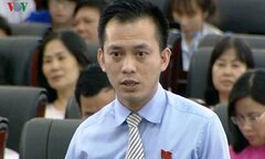 Tuổi trẻ chớ có ham làm quan to