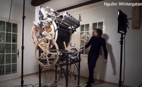 Máy chơi nhạc phức tạp nhất thế giới hoạt động như thế nào?