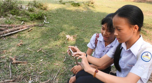 Học sinh lớp 7 ở Quảng Nam tìm cách 'đánh thức vùng đất đã ngủ yên' sau thiên tai