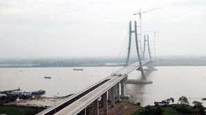 Video: Cây cầu 5.700 tỷ đồng nối Cần Thơ và Đồng Tháp sắp thông xe