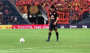 Xuân Trường sút phạt tuyệt đẹp, ghi bàn thắng đầu tiên tại Thai League