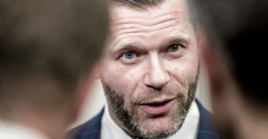 Nghị sỹ Đan Mạch vận động tranh cử trên trang phim khiêu dâm