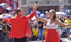 Hà Nội lần thứ 2 tổ chức Carnival đường phố quanh phố đi bộ Hồ Gươm