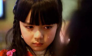 4 tình huống cha mẹ cần dặn con đừng để lòng tốt của mình bị lợi dụng