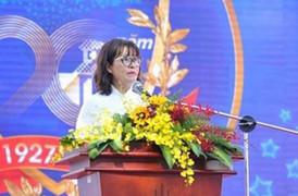 Trước khi xin nghỉ việc, Hiệu trưởng trường Lê Hồng Phong từng đi nước ngoài sai quy định