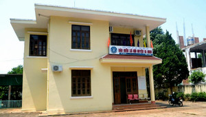 Khai gian tuổi để hưởng chế độ bảo hiểm, 2 cán bộ bị truy tố