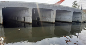 Sông Hàn Đà Nẵng bị nước thải tấn công, ô nhiễm khủng khiếp