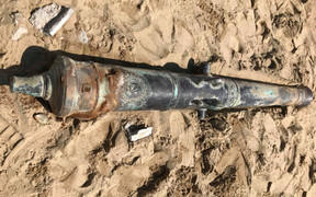 Tìm thấy khẩu thần công 200 năm tuổi ở bờ biển Đà Nẵng