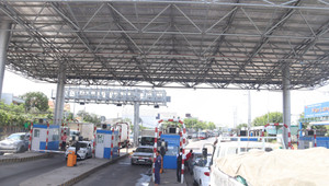 Tài xế phản ứng, trạm BOT ở Cần Thơ tiếp tục điệp khúc xả trạm