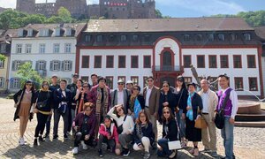 Giải pháp du lịch Châu Âu tiết kiệm cho du khách lớn tuổi