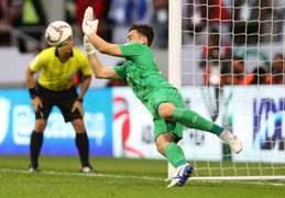 Thủ môn Văn Lâm: Kinh nghiệm tại Muangthong giúp tôi tự tin khi gặp Thái Lan