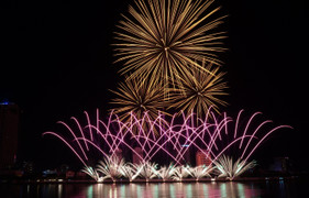Hàng chục ngàn du khách thăng hoa trong đêm 'khai hỏa' Lễ hội pháo hoa quốc tế Đà Nẵng 2019