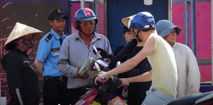 Video: Phe vé hoạt động rầm rộ trước giờ khai mạc DIFF 2019