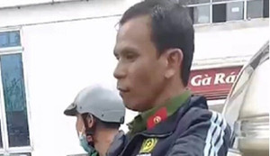 Lật mặt gã đàn ông giả cảnh sát hình sự trộm xe máy trong siêu thị ở TP.HCM