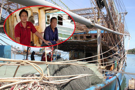 Ngư dân Quảng Nam tố tàu Trung Quốc cướp trắng trợn 2 tấn mực giữa ban ngày