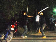 Nghe em trai kể chuyện xô xát, chị gái rủ bạn chém chết người