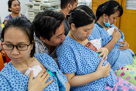 Phụ nữ nên sinh con ở độ tuổi bao nhiêu?