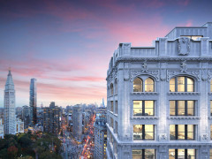 Choáng váng xem người giàu nhất hành tinh mua sắm nhà cửa