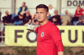 Thủ môn từng không xin được việc ở V-League sắp chơi bóng tại giải VĐQG Séc