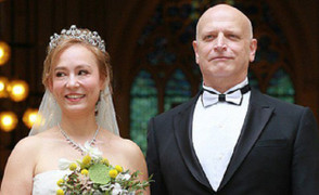 Vợ chồng diễn viên 'Tiểu Long Nữ' tặng toàn bộ tài sản làm từ thiện