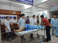 Clip: Sức khỏe các bệnh nhân trong vụ tai nạn thảm khốc 40 người thương vong ở Hòa Bình giờ ra sao?