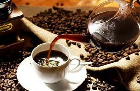 Những tác hại khôn lường khi bạn uống quá nhiều cà phê