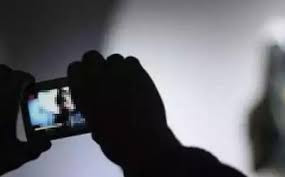 An Giang: Giám đốc Trung tâm Chăm sóc sức khỏe sinh sản bị gài quay clip quan hệ tình dục