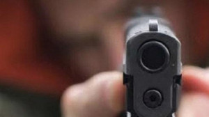 Khởi tố nam thanh niên dùng súng bắn vào cửa nhà bạn học cũ ở Hải Dương