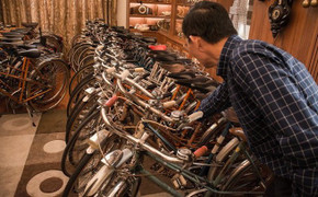 Những chiếc xe đạp cổ giá bằng cả ngôi nhà