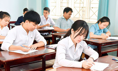 Giáo sư Trương Nguyện Thành chia sẻ bí quyết làm bài thi trắc nghiệm THPT Quốc gia
