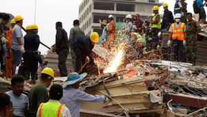 Sập tòa nhà 7 tầng, 28 người thiệt mạng: Xói mòn niềm tin người Campuchia với làn sóng đầu tư Trung Quốc