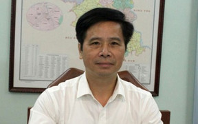 Bí thư huyện uỷ Phúc Thọ Hoàng Mạnh Phú bị cách tất cả chức vụ trong Đảng