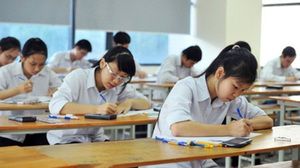 Vì sao thí sinh của 3 điểm thi ở TP.HCM làm bài trễ hơn thời gian quy định?