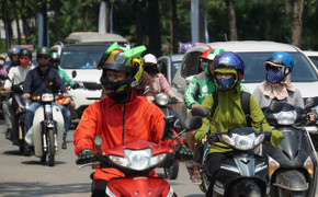 Hà Nội: Nắng nóng gay gắt, chỉ số tia UV ở mức nguy hiểm