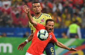 2 lần bị VAR từ chối bàn thắng, Chile vẫn đánh bại Colombia